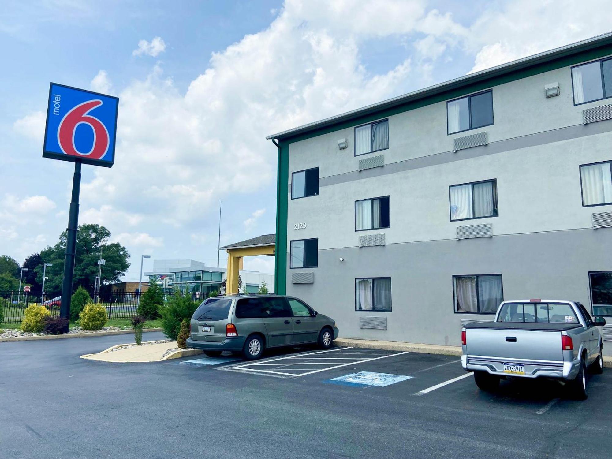 Motel 6 Ланкастър Екстериор снимка