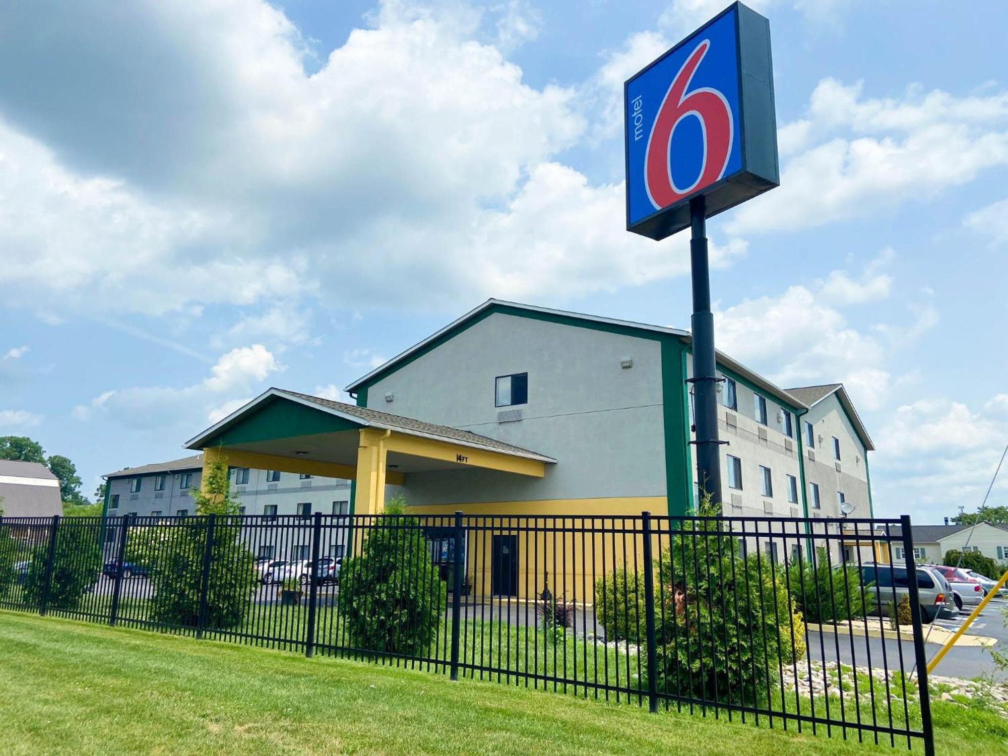 Motel 6 Ланкастър Екстериор снимка